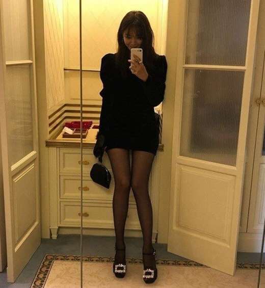 발목 미인에 관하여 신민아 발목